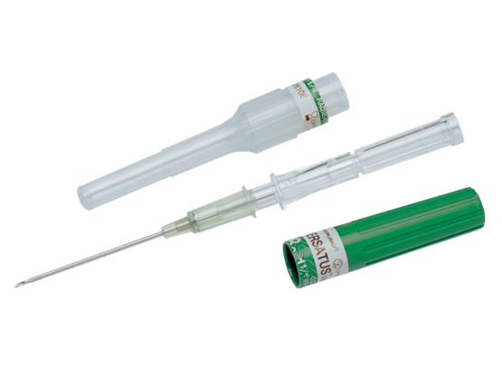 Versatus Terumo grün / 1.3 x 51 mm / G18 / 50 Stück